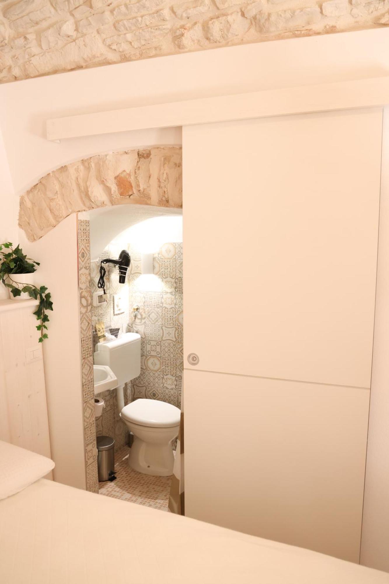 Room 20 - Piccola Camera In Pietra Bianca Giovinazzo Exteriér fotografie
